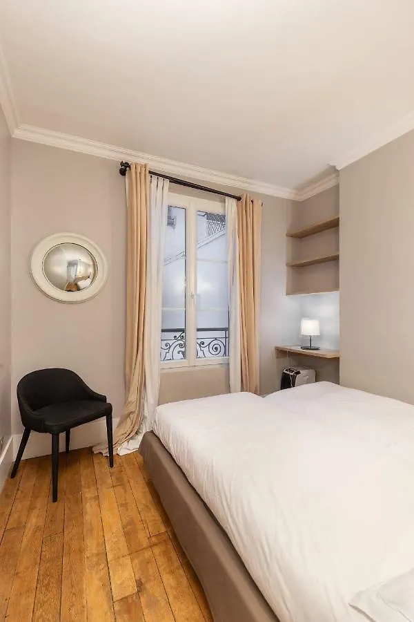 Avenue Montaigne Champs Elysees Lägenhet Paris